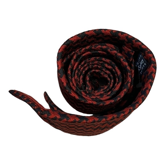 KILGOUR, FRENCH, & STANBURY Men's Neck Tie Printed Red Black England Silk - Picture 4 of 8